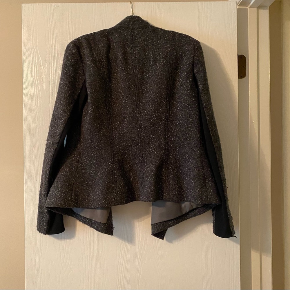 Elizabeth & James Jacket - Picture 3 of 11